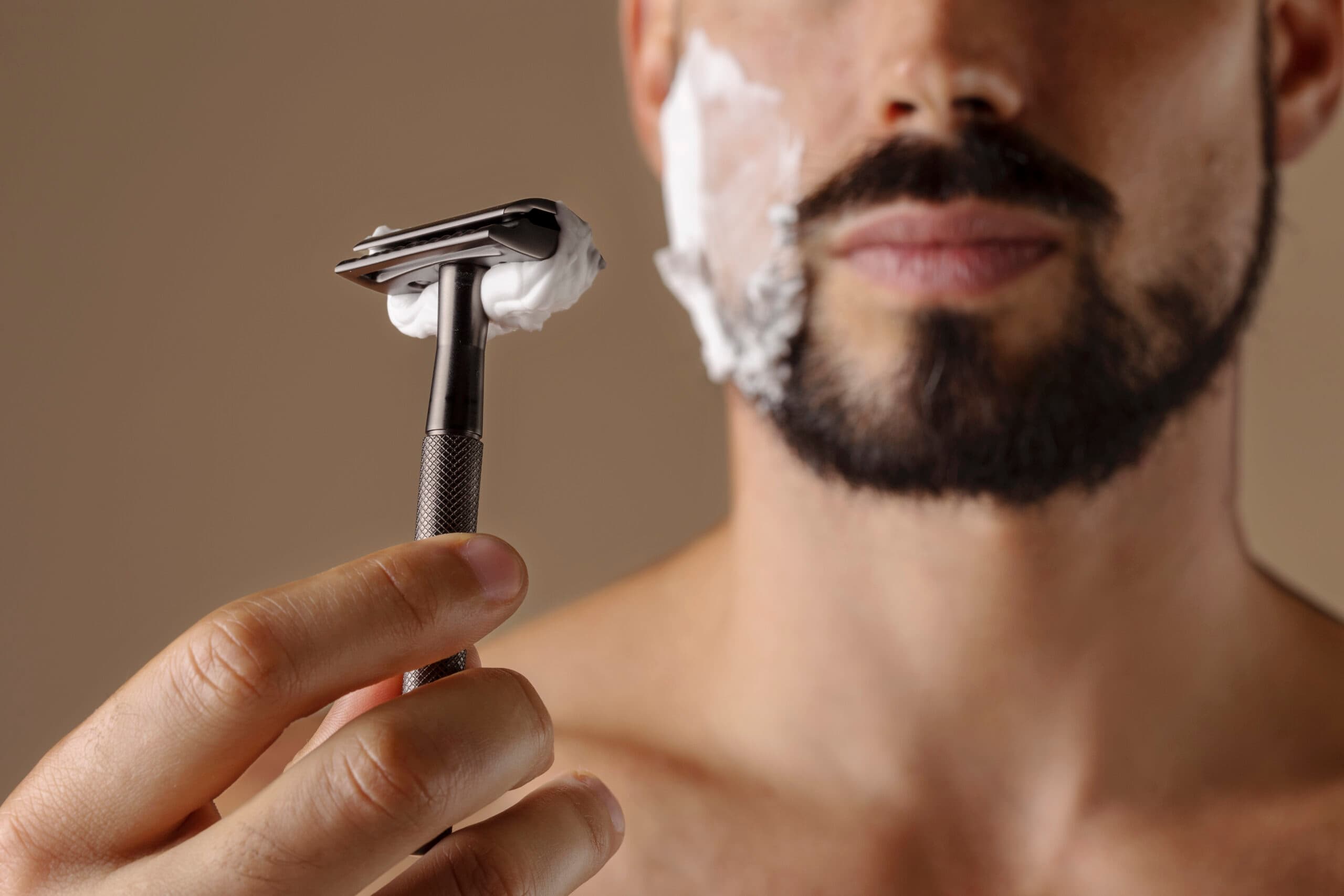 How to Shave Without Injuring Your Skin and Post-Shave Care Tips for Men